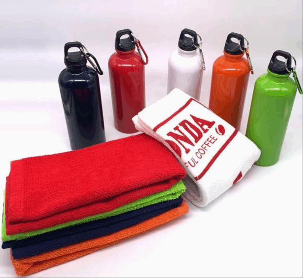 Bottle Gift Set 500ml Aluminum Sport Water Bottle and Towel With Carabiner Gift Set OEM - Image 3
