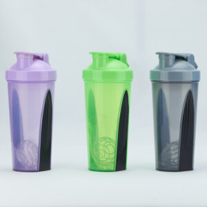 mixing ball shaker bottle 700ml Rubber Coating BPA Free Plastic Direct Drinking Protein Shaker GYM Plastic Shaker Bottle