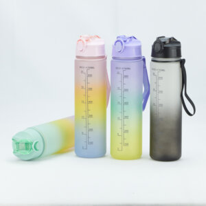 color sports bottle 700ml Plastic Bottle with Screw Lip Sports Water Bottle Reusable Water Bottles Leakproof  Colorful Spray Painting Bottle
